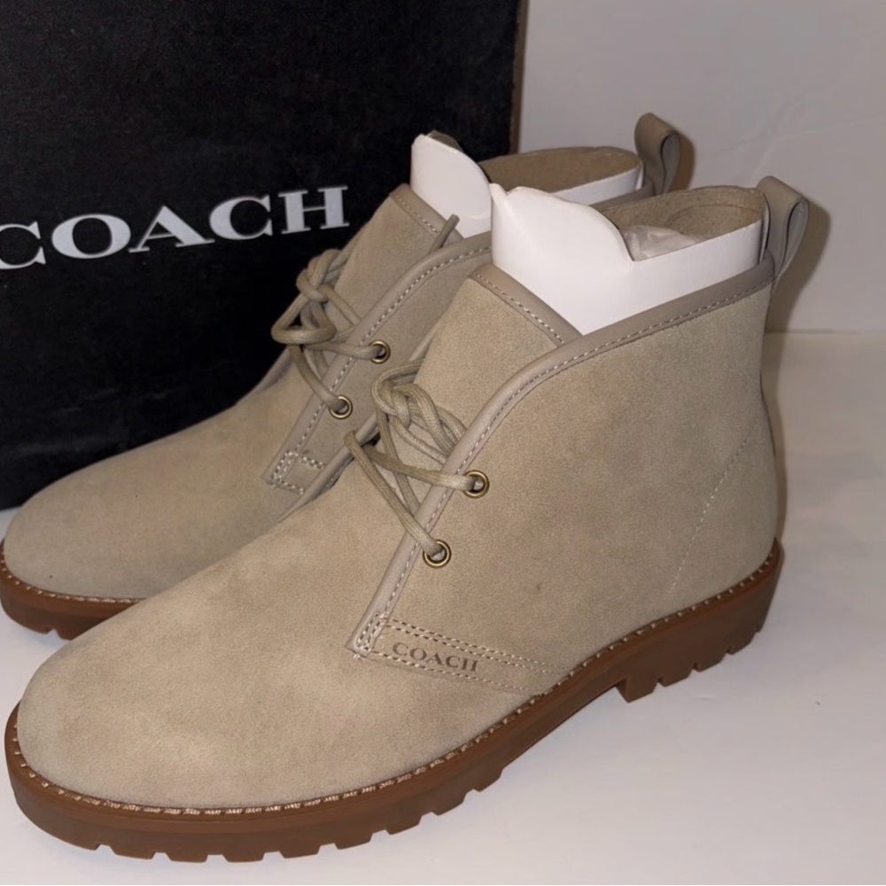 🎄Coach Taupe Suede Lace-Up Boots men’s (13) NWT🎄